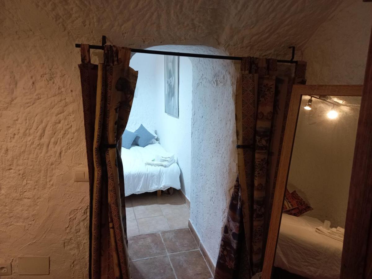 Cuevas Barrio Las Santas Huescar Exterior photo