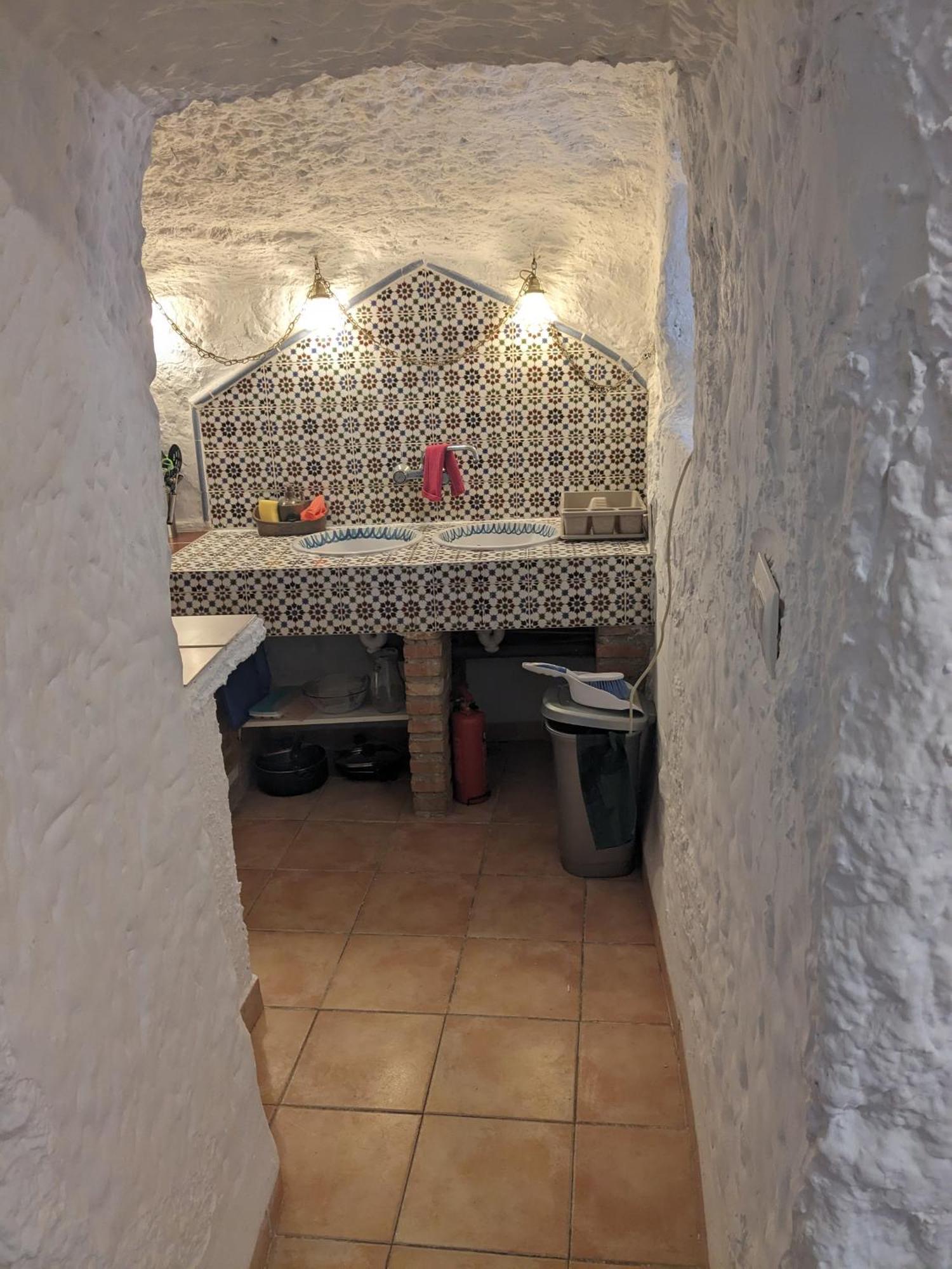 Cuevas Barrio Las Santas Huescar Exterior photo